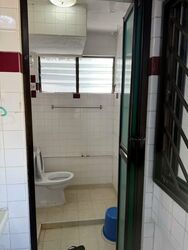Blk 213 Bedok Town Centre (Bedok), HDB 3 Rooms #573687531